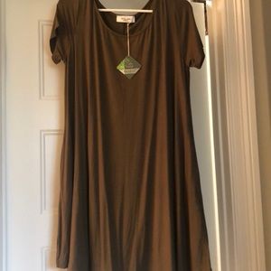 Olive Swing Dress with Pockets from CJLA.